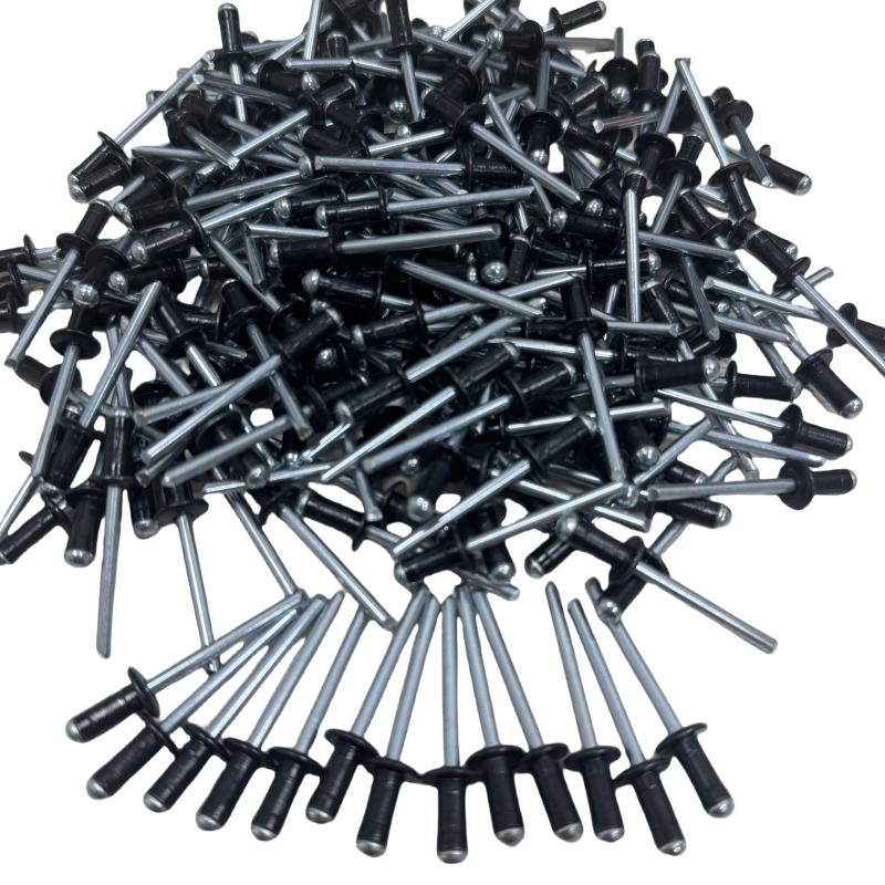 How does the anti-loosening design of hollow rivets ensure the long-term reliability of the connection parts under vibration environment?